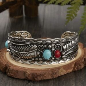 NATURAL TURQUOISE & CORAL SILVER W/ DEBOSSED FEATHERS BANGLE CUFF BRACELET